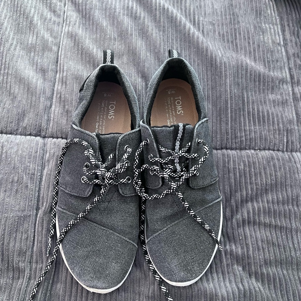 TOMS Women's Black Athletic Shoes